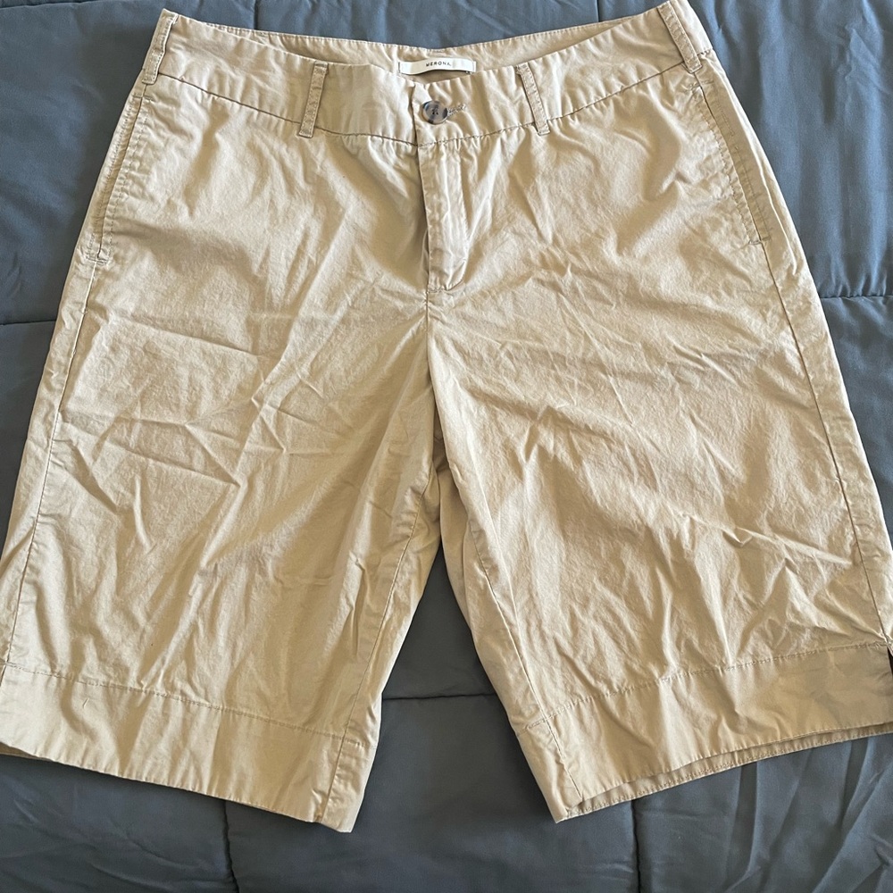 Womens khaki Shorts large